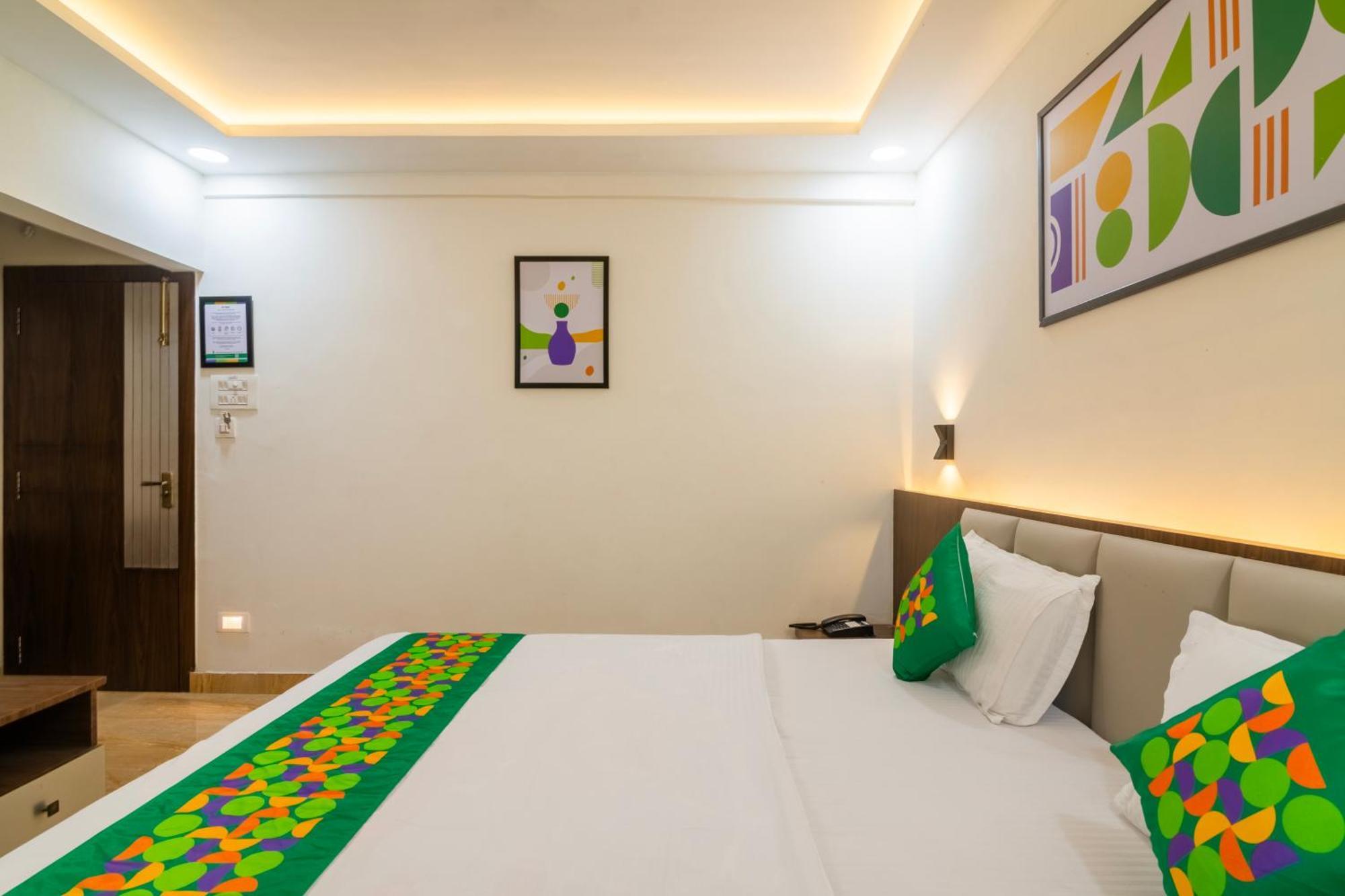Treebo Petals Banquet & Suites - Kalkuta Zewnętrze zdjęcie